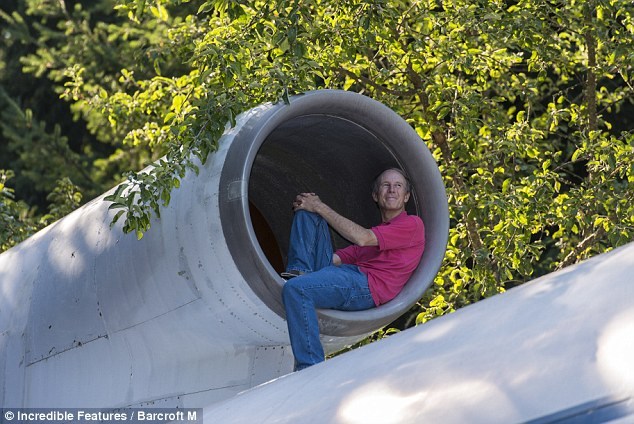 Bruce A. Campbell vive en un Boeing 727-200