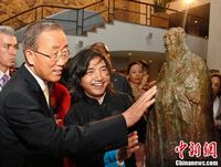 Abre exposición de esculturas sobre cultura china en la ONU