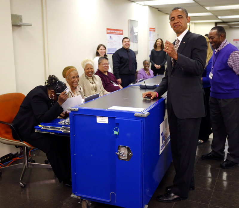 Obama votó en forma anticipada, a doce días de la elecciones