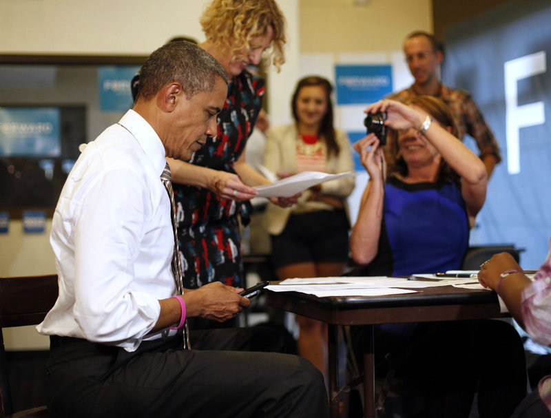 Obama votó en forma anticipada, a doce días de la elecciones