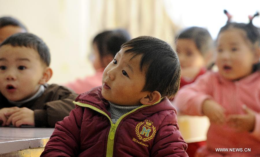 Tibet inicia el programa de educación preescolar gratuita 8