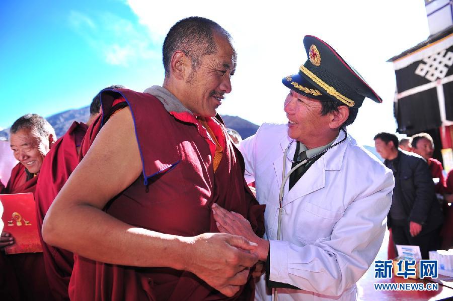 Li Suzhi lleva 29 años ofreciendo la asistencia médica gratuita para los tibetanos 2