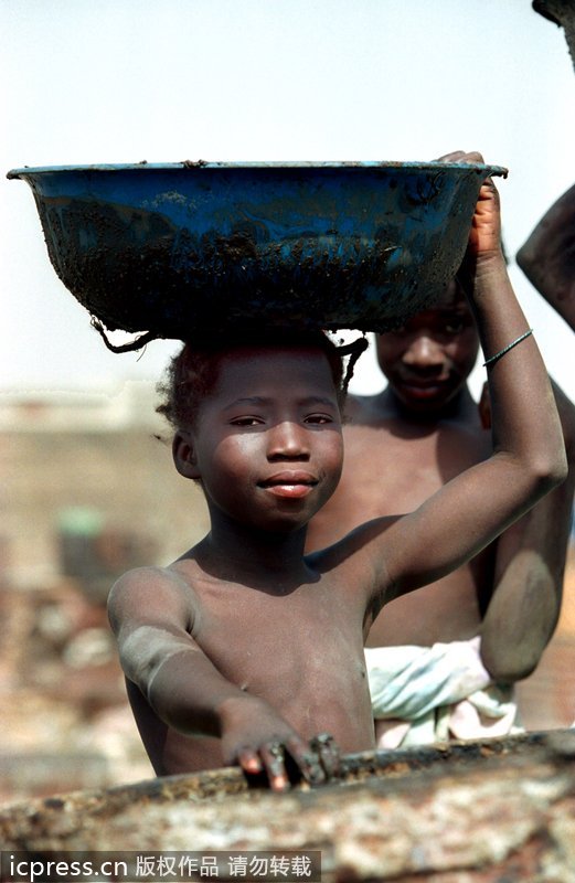 Burkina Faso: vivir y ganarse la vida con los desechos tóxicos