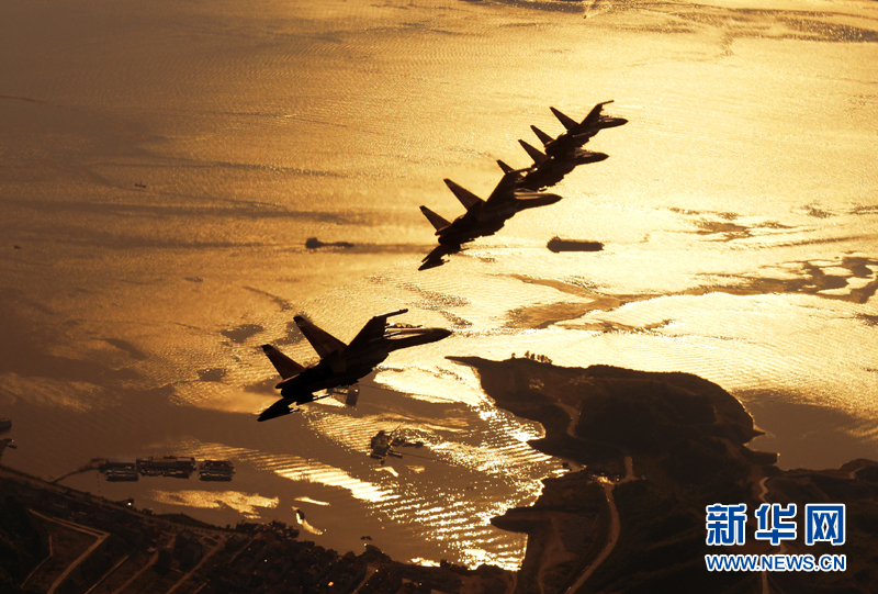  Aviones de combate de Fuerza aérea de China 54