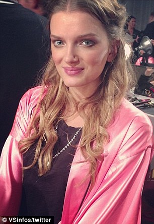 Las fotografías secretas detrás de la escena de Victoria's Secret