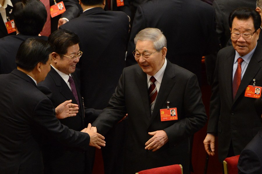  Célebres cuadros del Partido Comunista de China participan en el XVIII Congreso Nacional del PCCh34