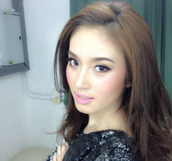 Poy, la transexual más guapa en Tailandia