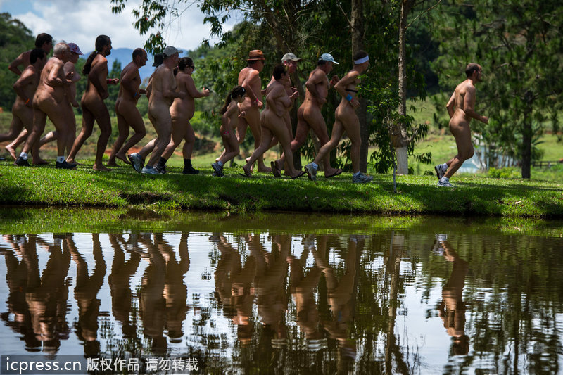 El primer divertido ‘Juegos Desnudos’ en Sao Paulo, Brasil