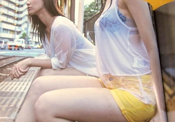 Las japonesas mojadas son sexys por las calles