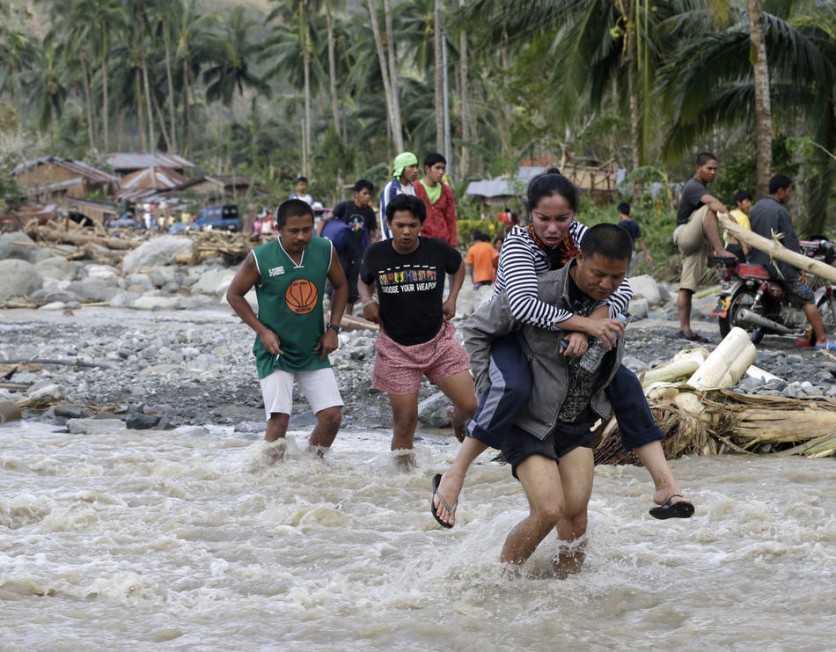 Tifón Bopha ha matado ya a 238 personas en Filipinas