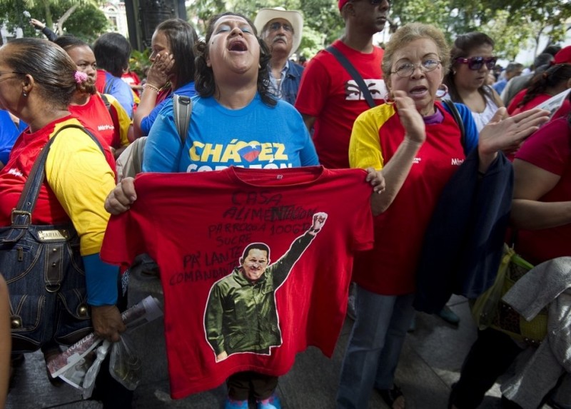 Chávez entra al quirófano con pronóstico médico optimista