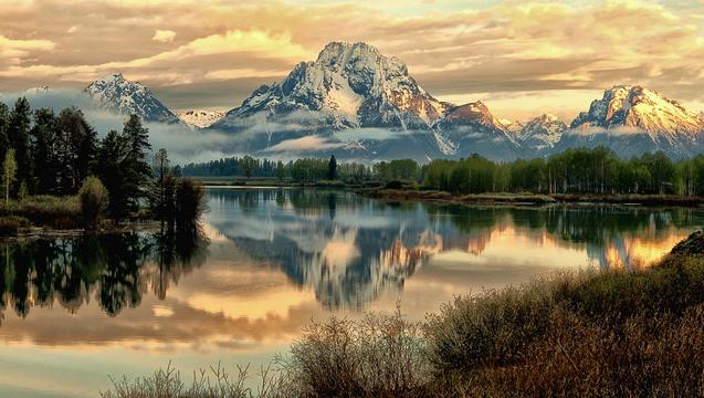 Maravillosos paisajes reflejados en el agua 3