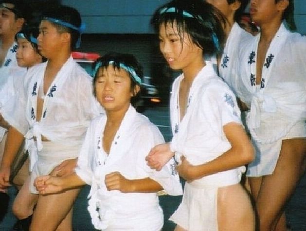 Mujeres luchadores de sumo en Japón 7