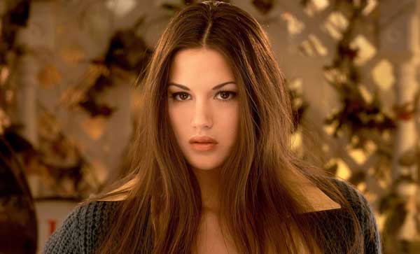 Las bellezas que salen en las portadas de Play Boy 7