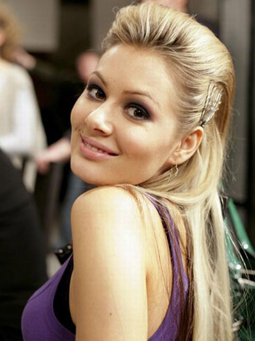 Las bellezas que salen en las portadas de Play Boy 6