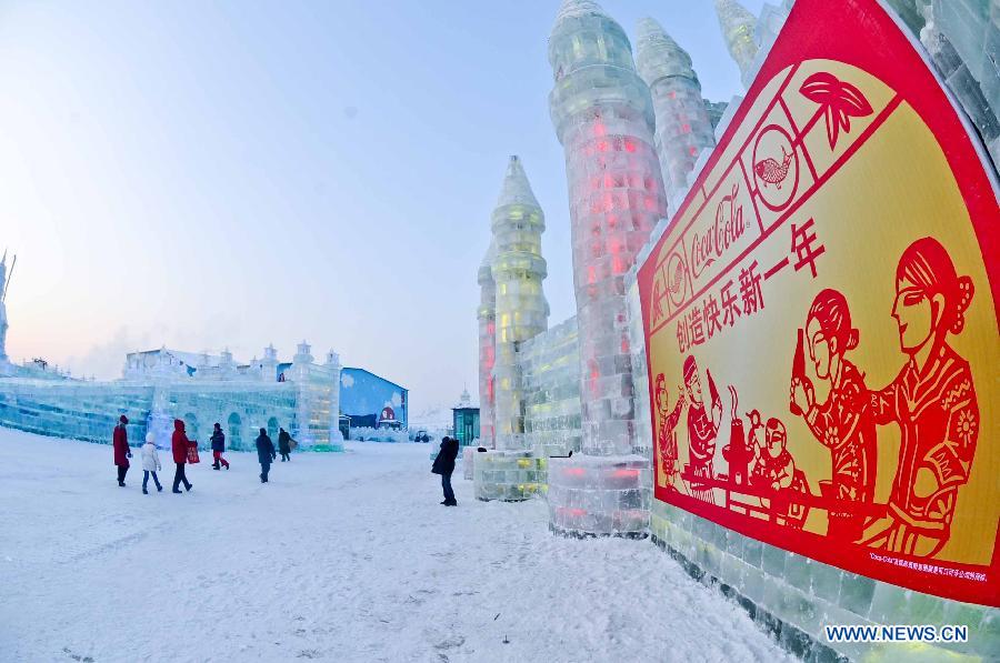 Inaugura en Harbin el 29º Festival de Hielo y Nieve 2