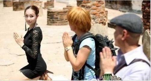 La más hermosa transexual tailandesa se hace popular en China con la película de comedia &apos;one way of the Thai&apos; &apos; 3