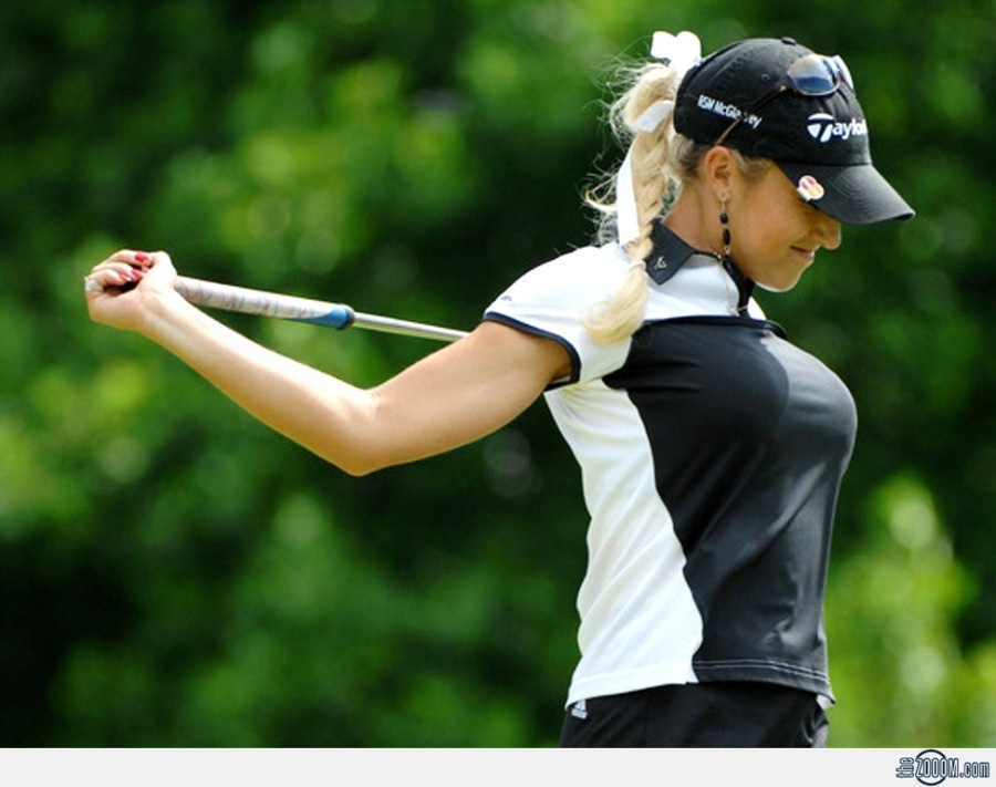 Fotos de la sexy golfista Natalie Gulbis 12
