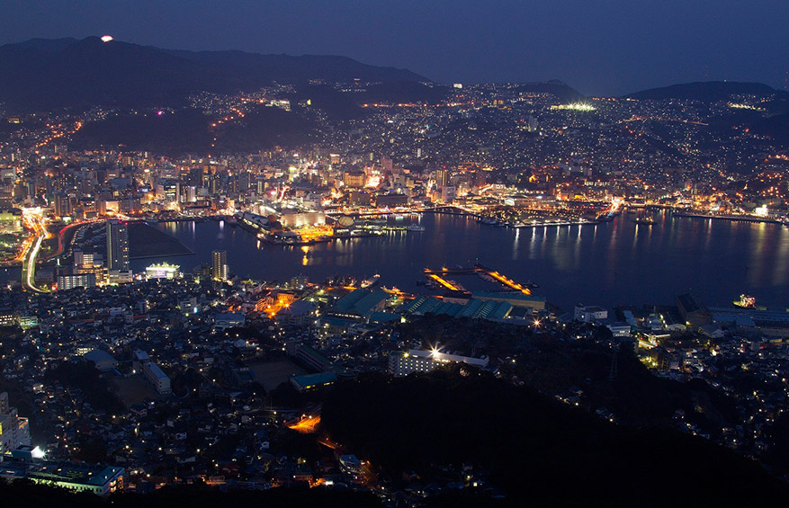 Brillantes paisajes nocturnos de Japón 2