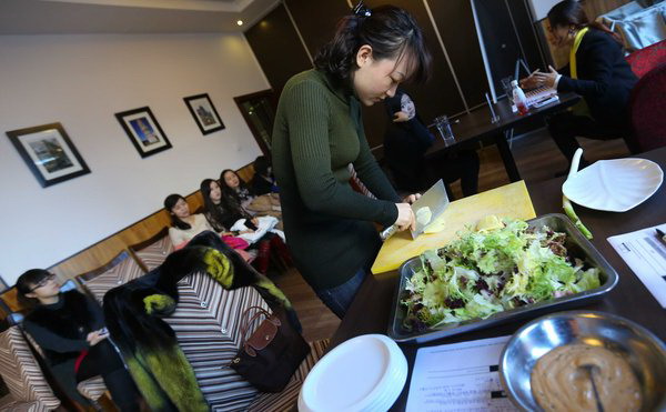 ¿Quién desea salir con un multimillonario? 2 ¿Quién desea salir con un multimillonario? 2