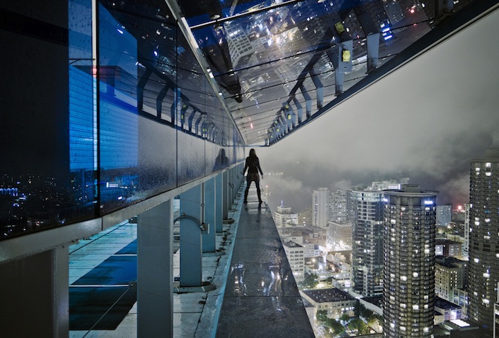 Las espléndidas vistas nocturnas desde el borde de la ciudad 1