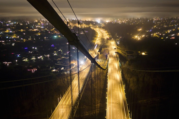 Las espléndidas vistas nocturnas desde el borde de la ciudad 4