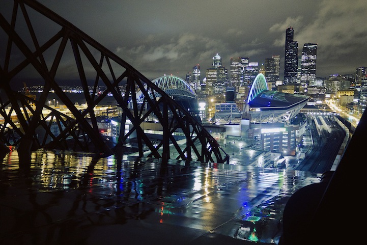 Las espléndidas vistas nocturnas desde el borde de la ciudad 6