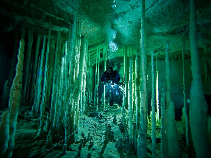 Explorar los lugares más profundos de la Tierra 9