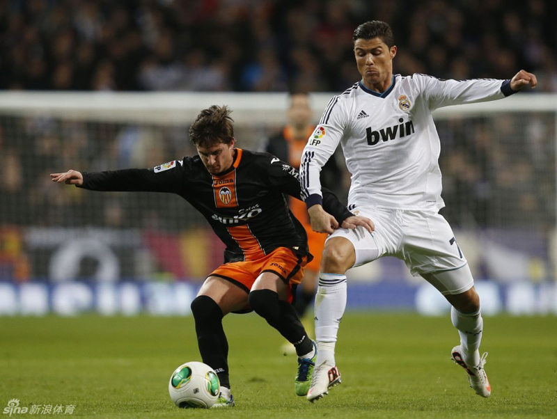 Copa del Rey: El Real Madrid cobra ventaja en el cruce ante un Valencia superior 16