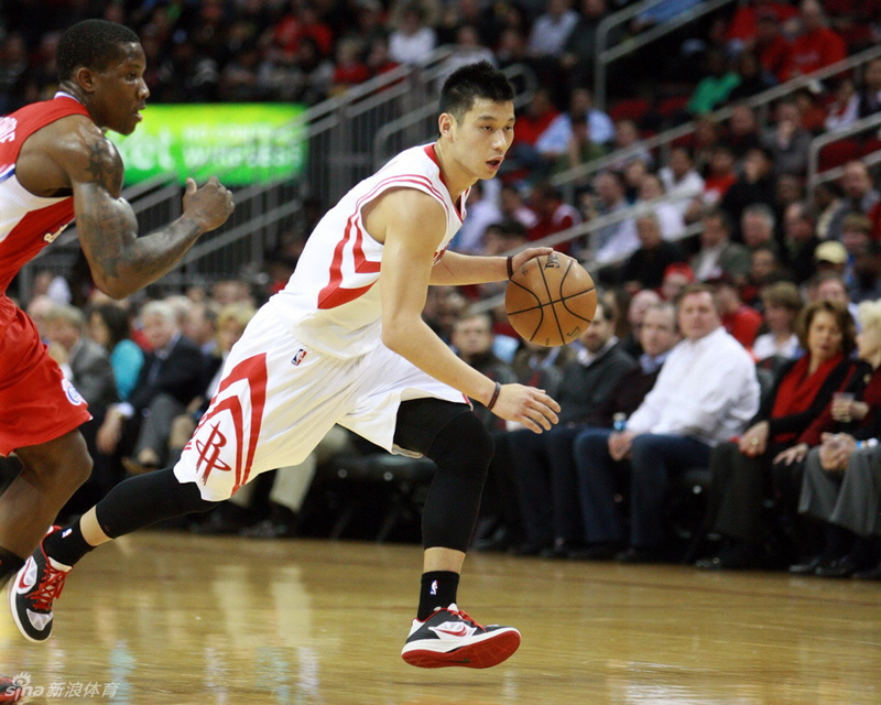 Los Clippers supera a los Rockets por 117-109 14