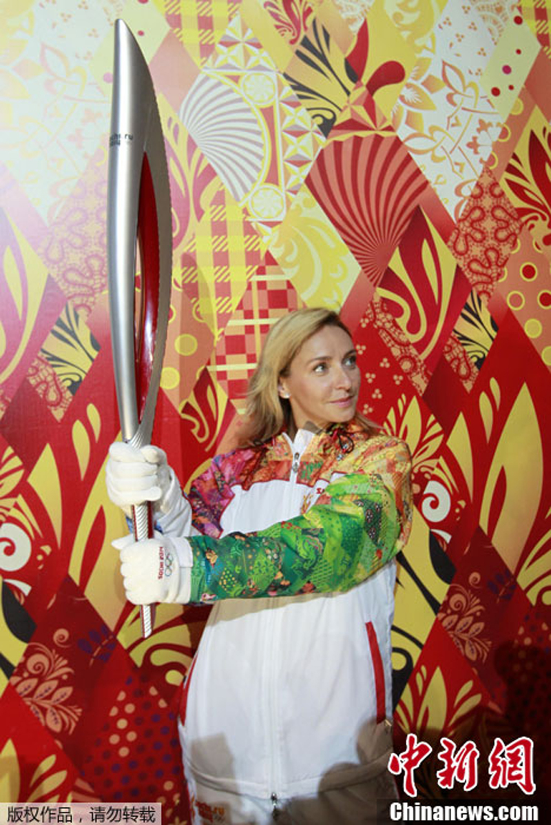 Rusia presenta la antorcha olímpica de Sochi 2014 4
