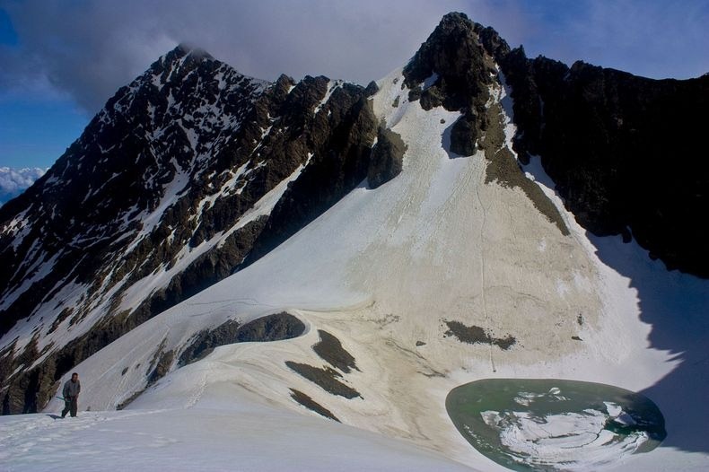 Roopkund, un misterioso lago de los esqueletos 3