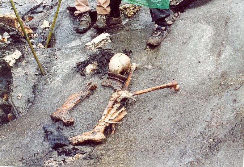 Roopkund, un misterioso lago de los esqueletos 5