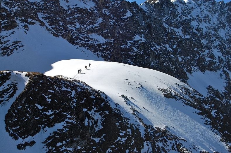 Roopkund, un misterioso lago de los esqueletos 9