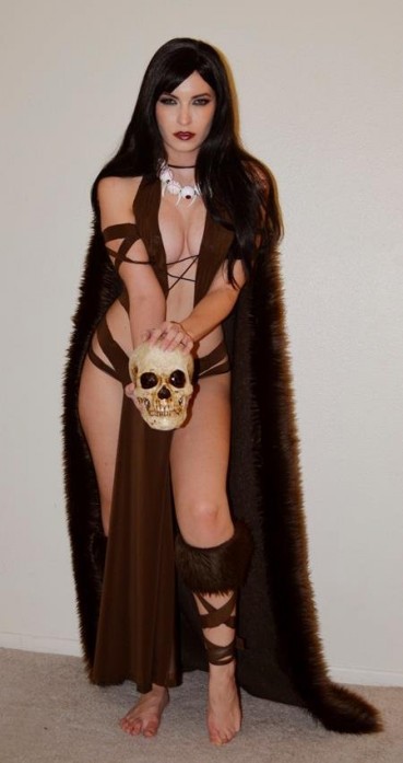 Mujeres cosplay con pechos grandes