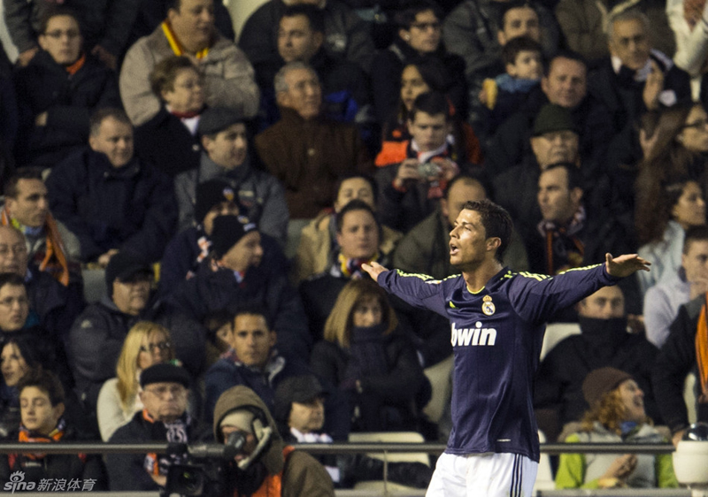 Tormenta de goles del Real Madrid cae en la casa del Valencia 6