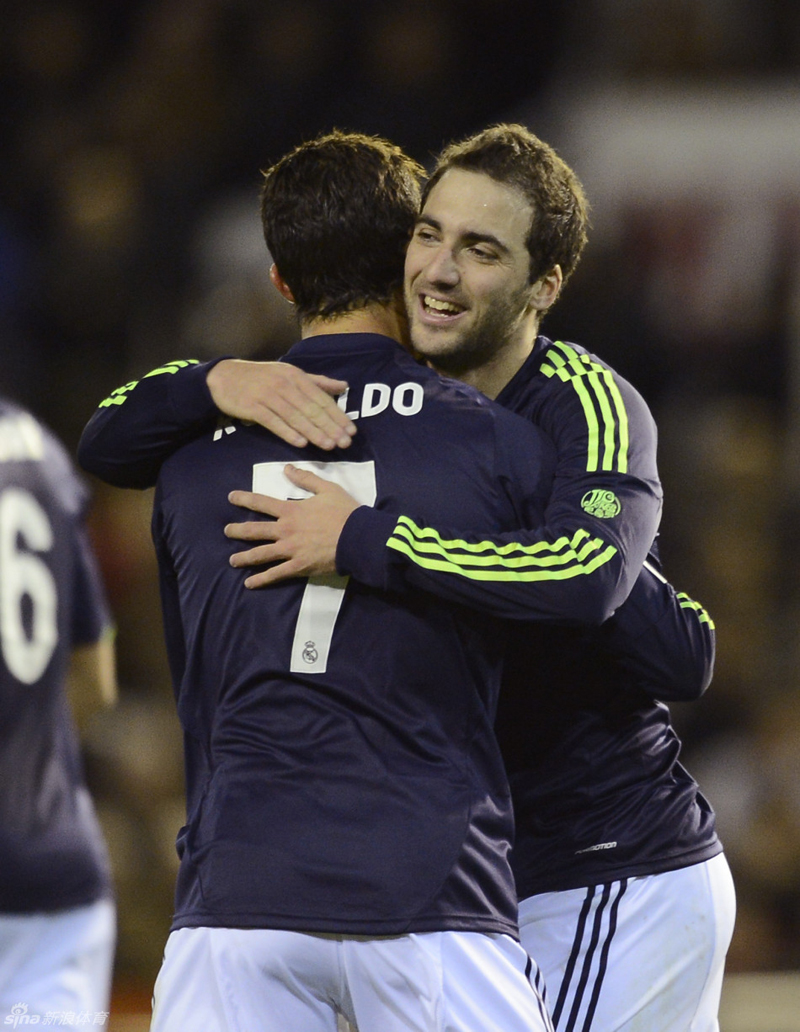 Tormenta de goles del Real Madrid cae en la casa del Valencia 11