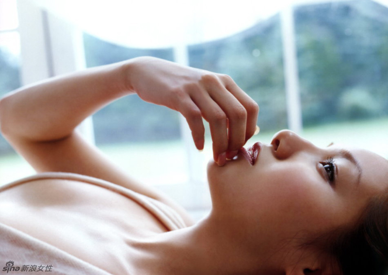 Sexy fotos de la famosa actriz japonesa 4