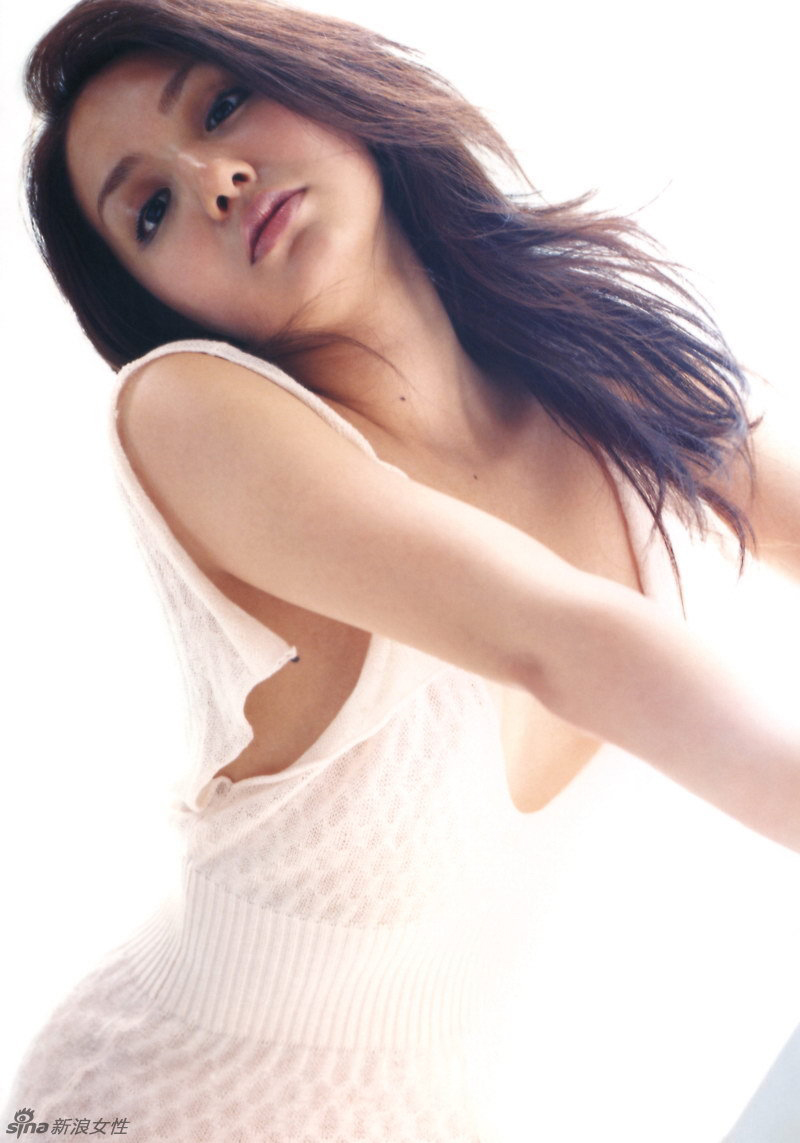 Sexy fotos de la famosa actriz japonesa 6