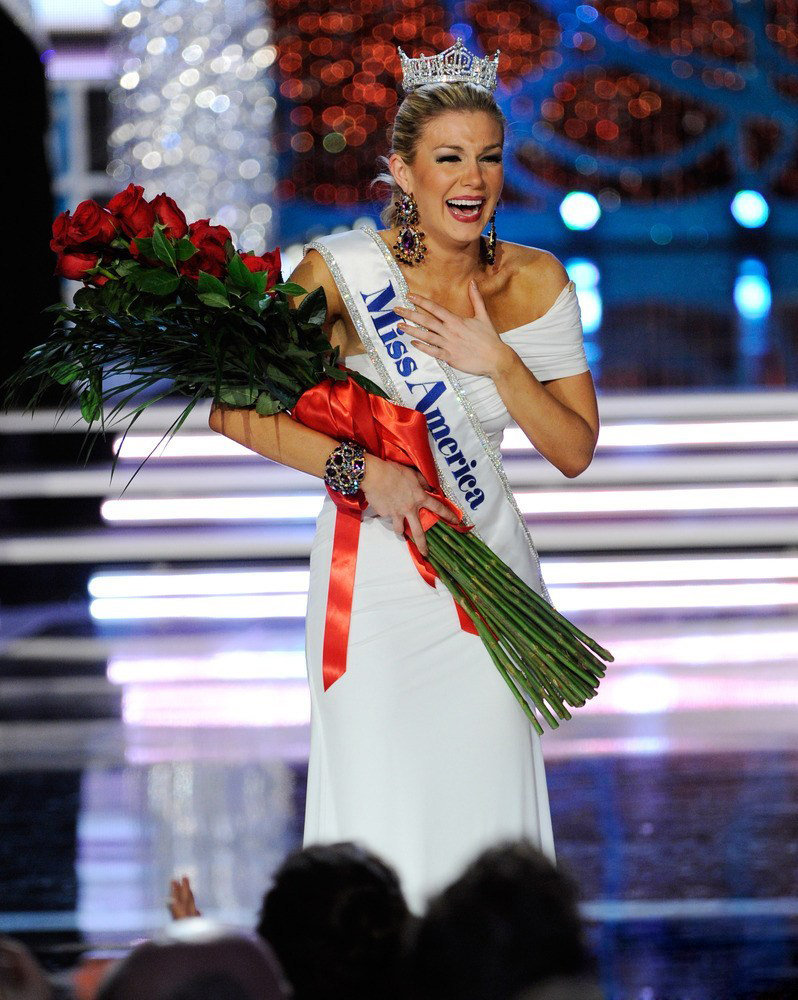 Mallory Hagan gana Miss Estados Unidos 2013