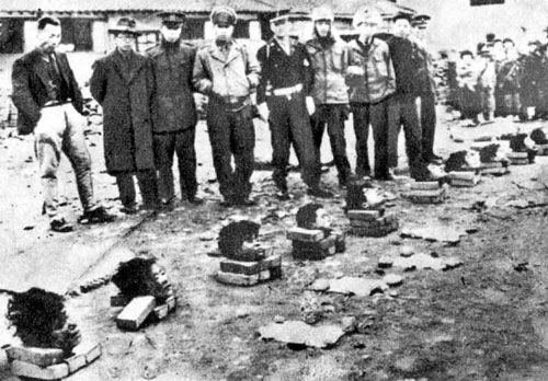 Fotos sangrientas de las personas decapitadas