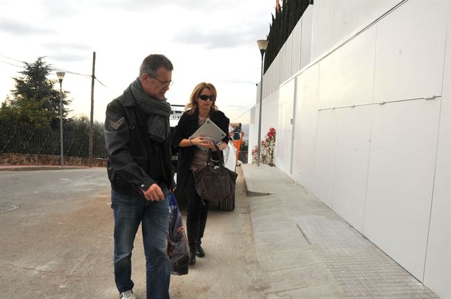Piqué y Shakira ya están en casa con su hijo Milan 3