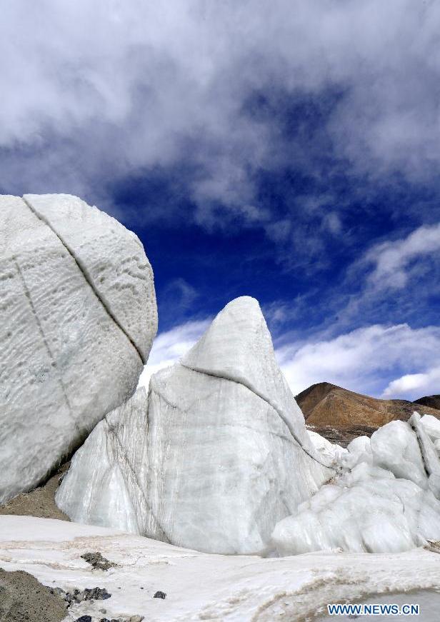El tercer glaciar más grande del mundo se encuentra en Tíbet de China 2