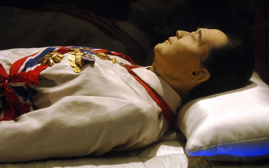 Cadáver de Ferdinand Marcos