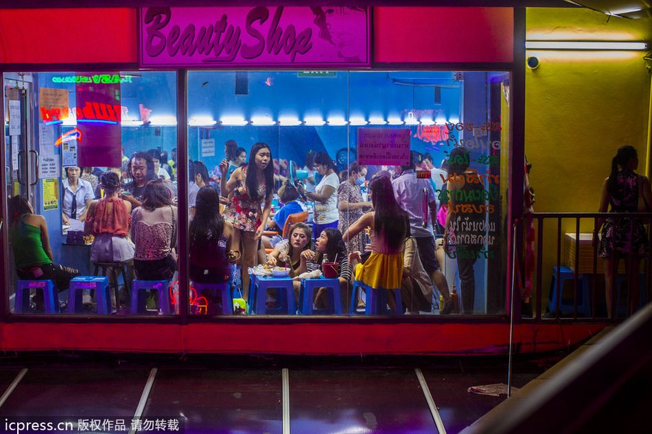 La noche de tentaciones: vida nocturna del barrio rojo en Tailandia 13