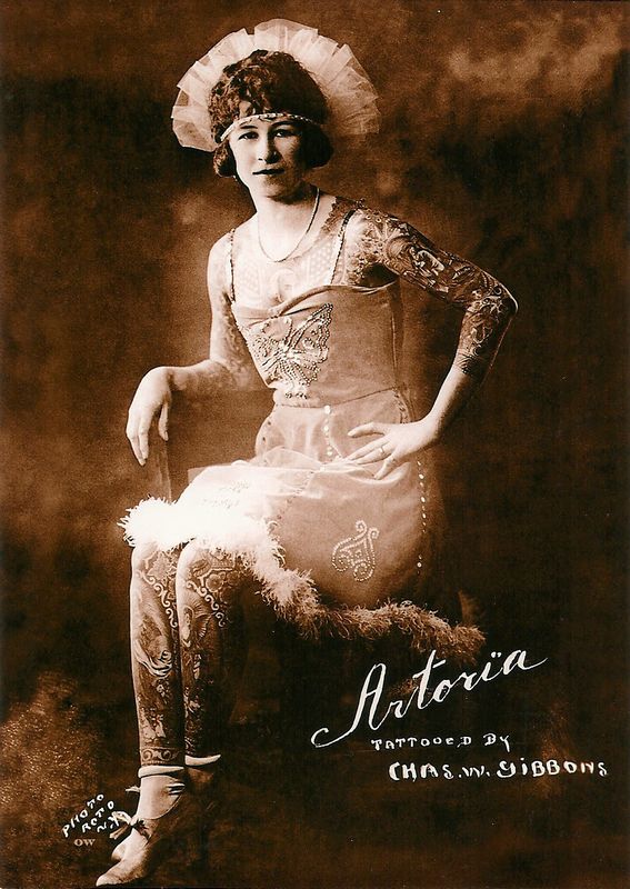 Las primeras mujeres tatuadas de la historia occidental 7