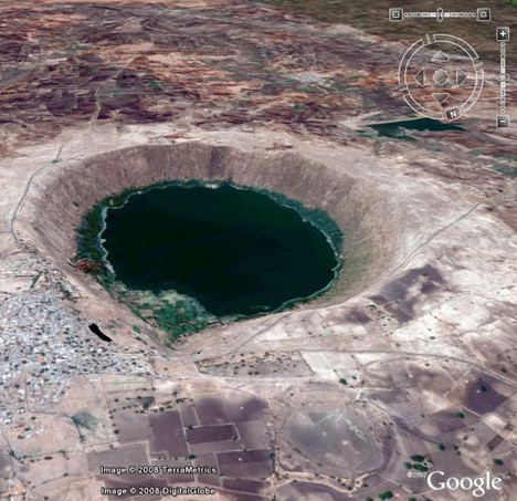 Lago volcánico en India