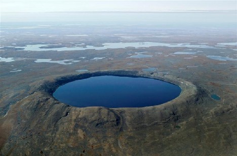 Cráter del meteorito Pingualuit, Canadá