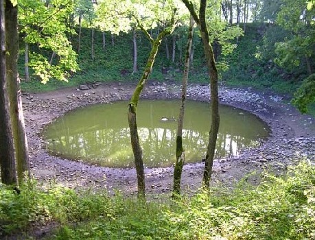 Cráter del meteorito Kaali, Estonia