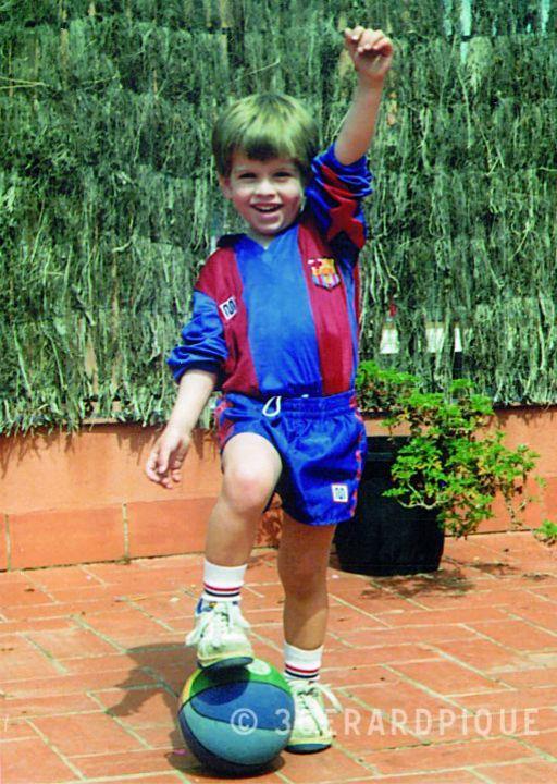 revelan fotos de la infancia de piqué,están me
